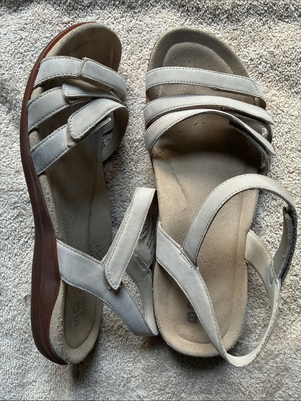 Abeo 10N Light Beige Multi-Strap Comfort Sandals